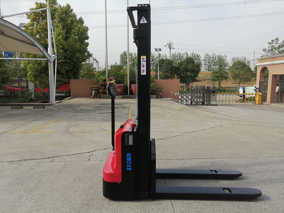 CDD-ES full electric stacker